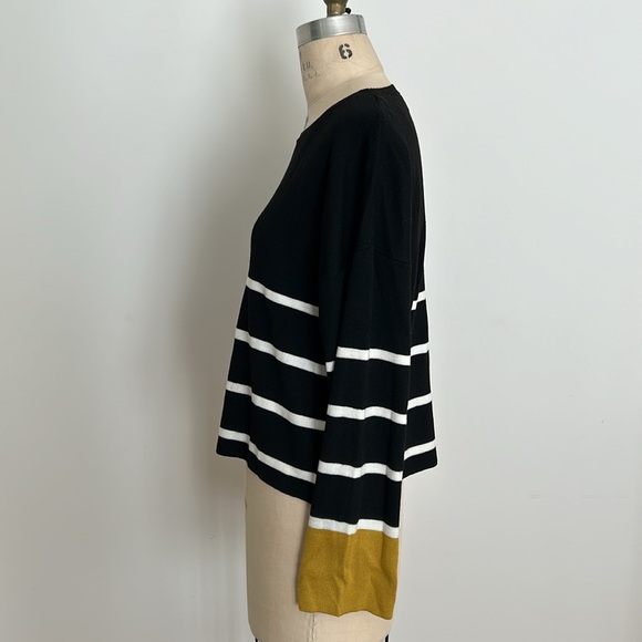 Mod style fine knit sweater - Picture 3 of 6